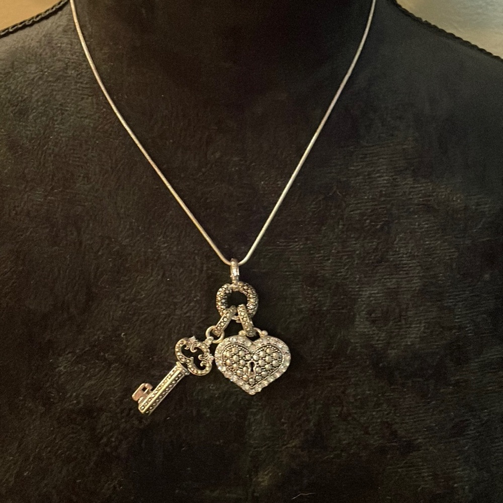 Ladies 17.5 inch 925 silver chain with charms and earrings